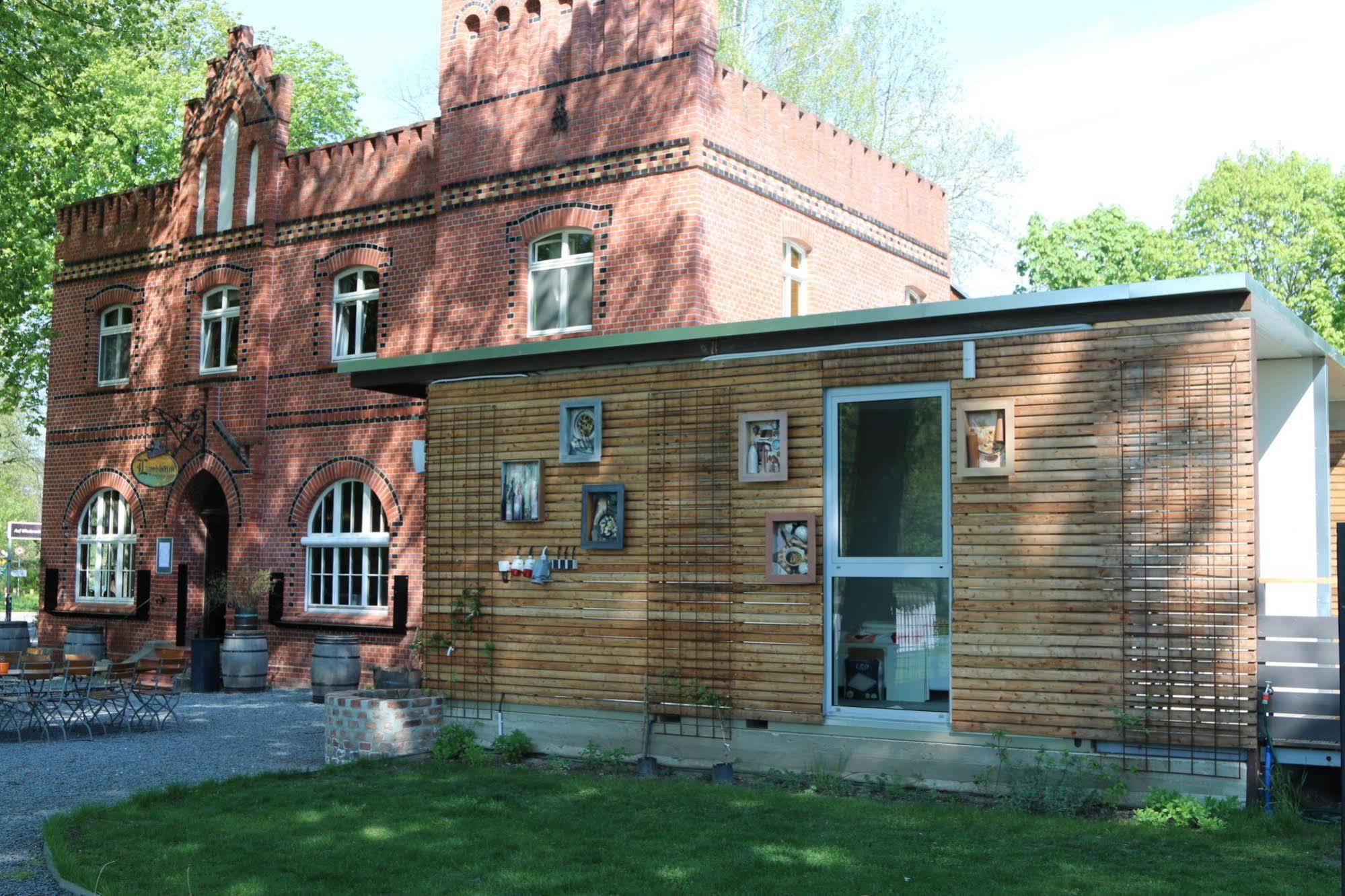 Hotel Landhaus Dessau Zewnętrze zdjęcie