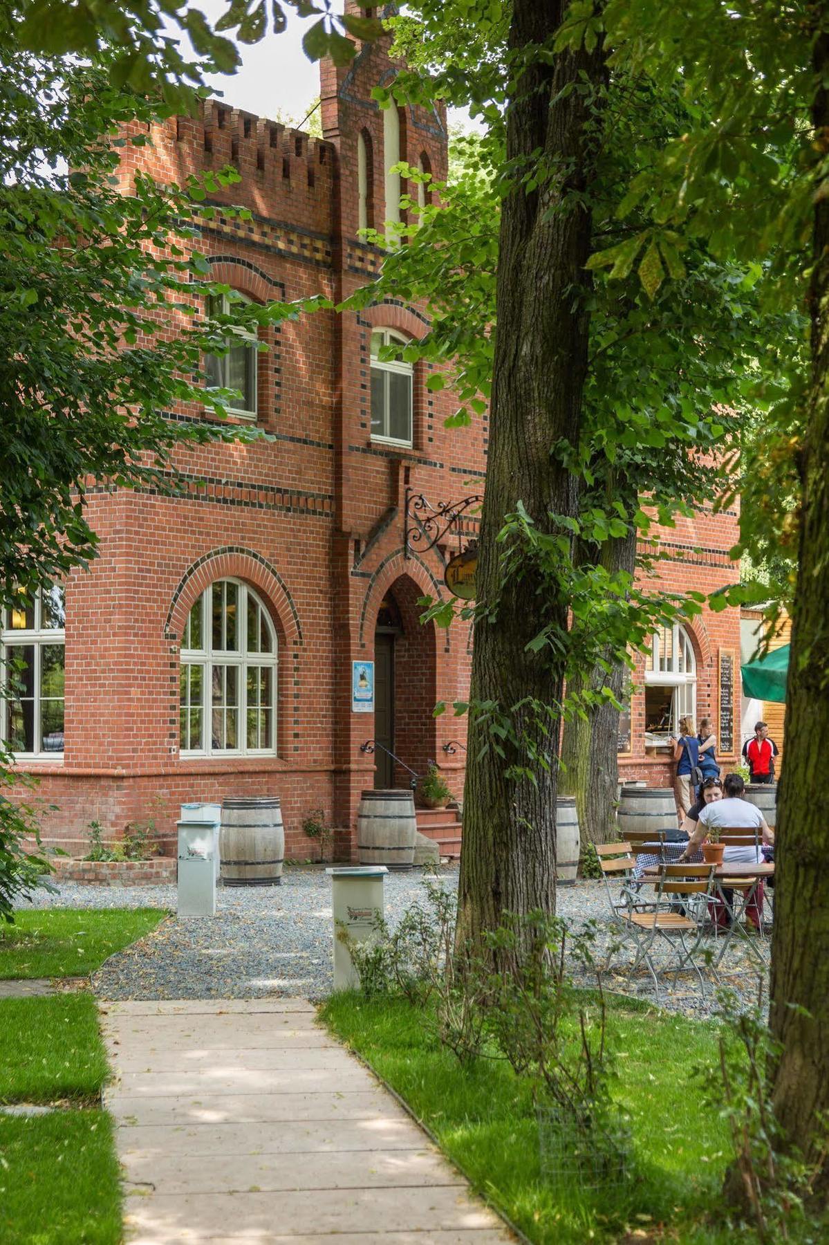 Hotel Landhaus Dessau Zewnętrze zdjęcie